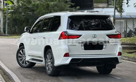 Buy Used Lexus LX 570 White Car in Port Vila in Shefa Buy Used Lexus LX 570 White Car in Port Vila in Shefa