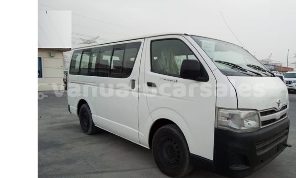 Buy Used Toyota Hiace White Car in Port Vila in Shefa Buy Used Toyota Hiace White Car in Port Vila in Shefa