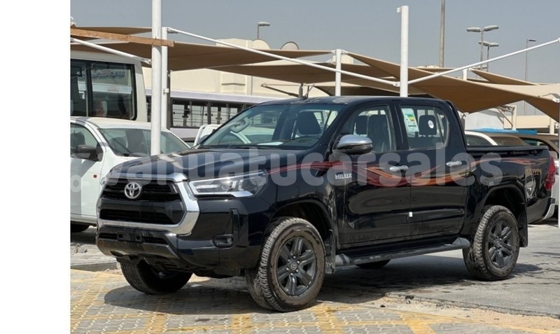 Big with watermark toyota hilux sanma luganville 820