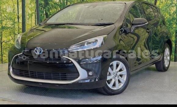 Buy Used Toyota Aqua Silver Car in Port Vila in Shefa