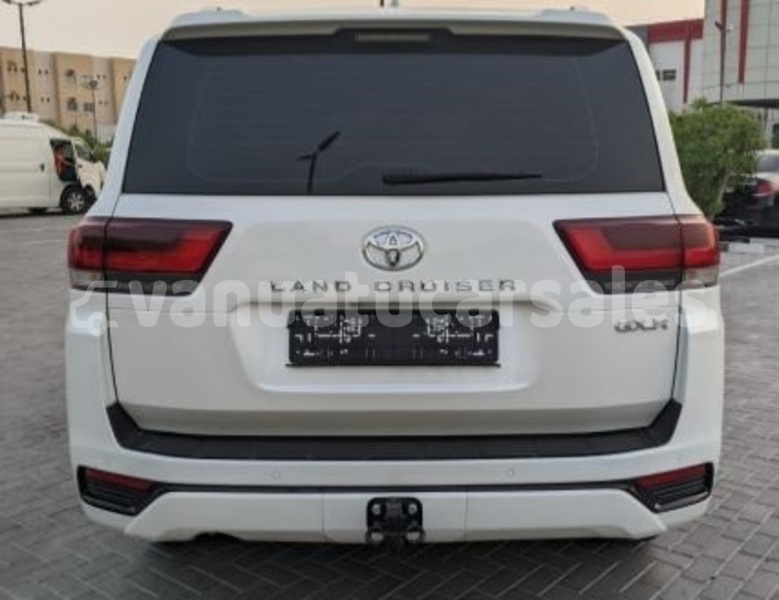 Big with watermark toyota land cruiser shefa port vila 826