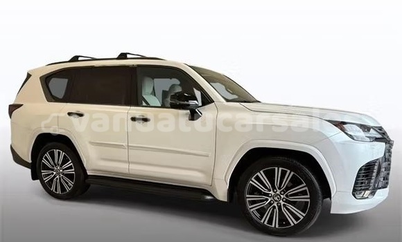 Buy Used Lexus LX White Car in Port Vila in Shefa Buy Used Lexus LX White Car in Port Vila in Shefa