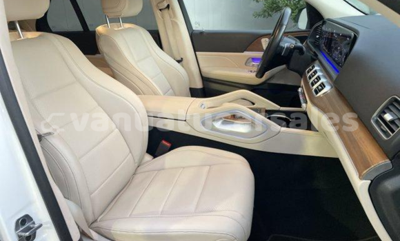 Buy Used Mercedes-Benz GLE White Car in Lakatoro in Malampa Buy Used Mercedes-Benz GLE White Car in Lakatoro in Malampa