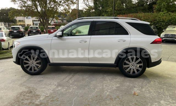 Buy Used Mercedes-Benz GLE White Car in Lakatoro in Malampa Buy Used Mercedes-Benz GLE White Car in Lakatoro in Malampa