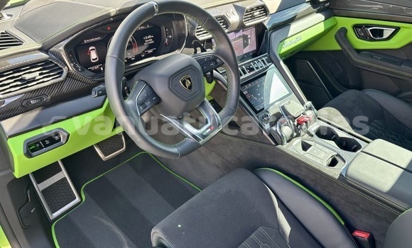 Acheter Occasion Voiture Lamborghini Urus Vert à Longana, Penama Acheter Occasion Voiture Lamborghini Urus Vert à Longana, Penama