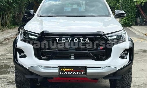 Acheter Neuf Voiture Toyota Hilux Surf Blanc à Burumba, Shefa