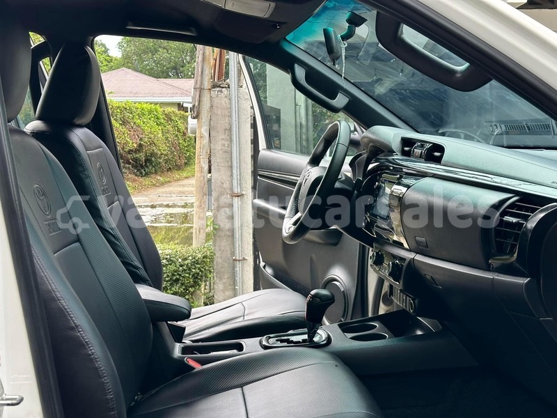 Big with watermark toyota hilux surf shefa burumba 838