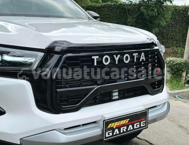 Big with watermark toyota hilux surf shefa burumba 838