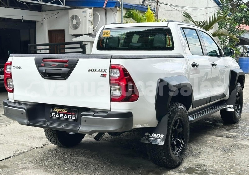 Big with watermark toyota hilux surf shefa burumba 838