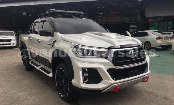 Buy Used Toyota Hiluxe Revo White Car in Port Vila in Shefa Buy Used Toyota Hiluxe Revo White Car in Port Vila in Shefa