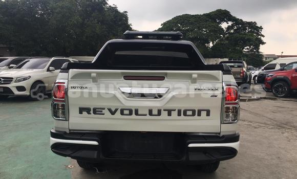 Buy Used Toyota Hiluxe Revo White Car in Port Vila in Shefa Buy Used Toyota Hiluxe Revo White Car in Port Vila in Shefa