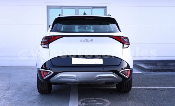 Buy Used Kia Sportage White Car in Port Vila in Shefa Buy Used Kia Sportage White Car in Port Vila in Shefa