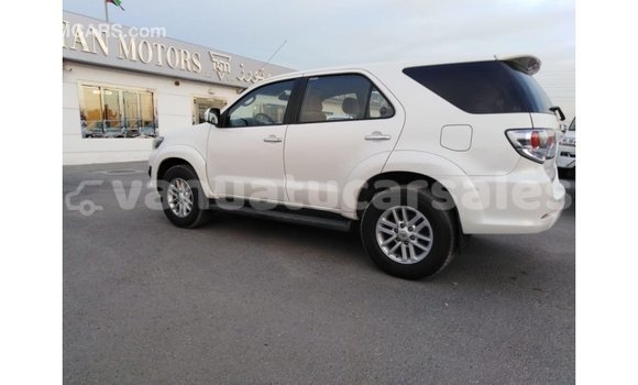 Acheter Import Voiture Toyota Fortuner Blanc à Import - Dubai, Malampa Acheter Import Voiture Toyota Fortuner Blanc à Import - Dubai, Malampa