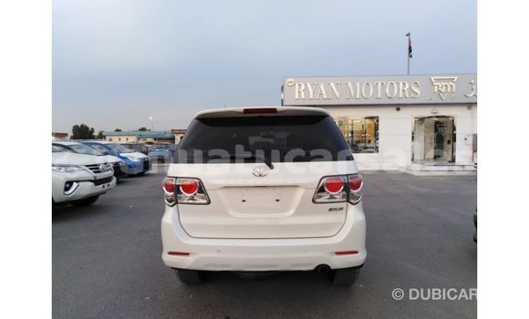 Acheter Import Voiture Toyota Fortuner Blanc à Import - Dubai, Malampa Acheter Import Voiture Toyota Fortuner Blanc à Import - Dubai, Malampa