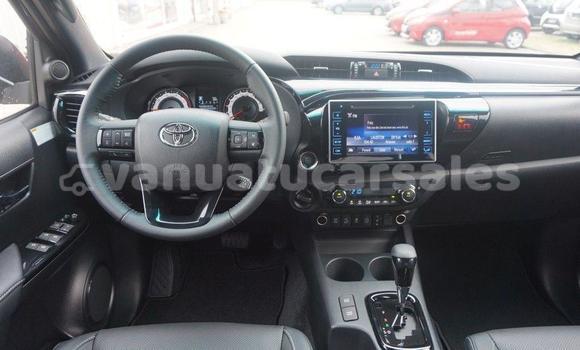 Buy Used Toyota Hilux Surf White Car in Port Vila in Shefa Buy Used Toyota Hilux Surf White Car in Port Vila in Shefa