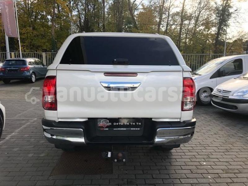 Big with watermark toyota hilux surf shefa port vila 850