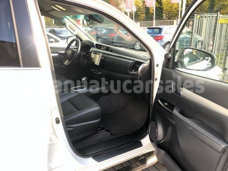 Big with watermark toyota hilux surf shefa port vila 850