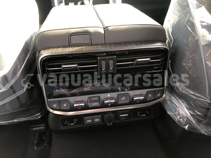 Big with watermark toyota land cruiser prado malampa lakatoro 854