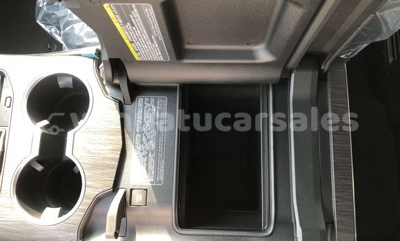 Acheter Occasion Voiture Toyota Land Cruiser Prado Noir à Lakatoro, Malampa Acheter Occasion Voiture Toyota Land Cruiser Prado Noir à Lakatoro, Malampa