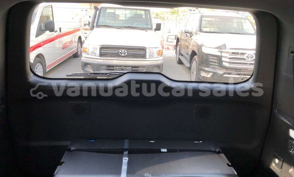 Acheter Occasion Voiture Toyota Land Cruiser Prado Noir à Lakatoro, Malampa Acheter Occasion Voiture Toyota Land Cruiser Prado Noir à Lakatoro, Malampa