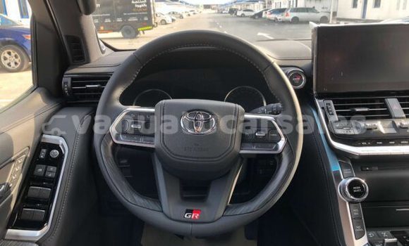 Acheter Occasion Voiture Toyota Land Cruiser Prado Noir à Lakatoro, Malampa Acheter Occasion Voiture Toyota Land Cruiser Prado Noir à Lakatoro, Malampa