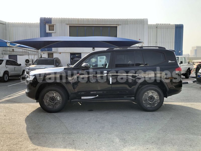 Big with watermark toyota land cruiser prado malampa lakatoro 854
