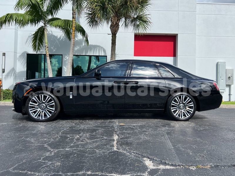 Big with watermark rolls royce ghost shefa port vila 856