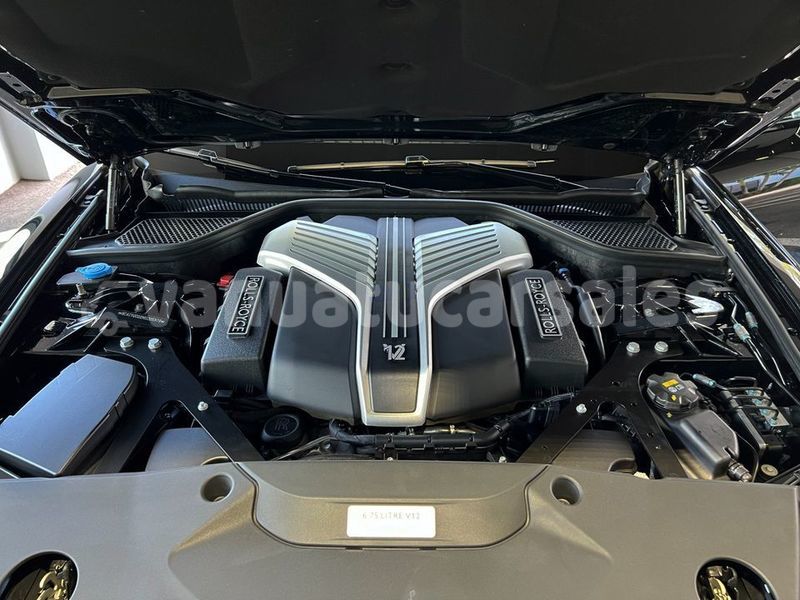 Big with watermark rolls royce ghost shefa port vila 856