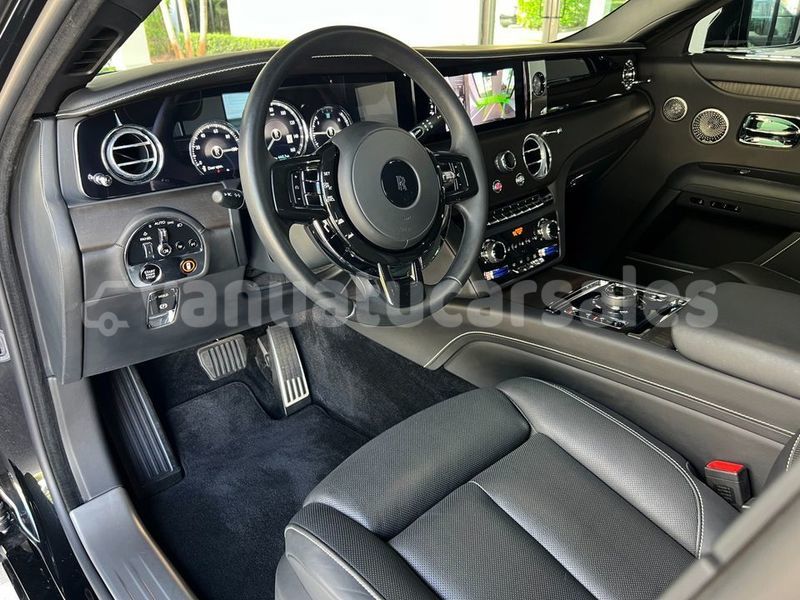 Big with watermark rolls royce ghost shefa port vila 856