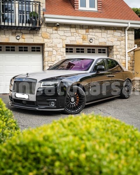 Big with watermark rolls royce ghost shefa port vila 858