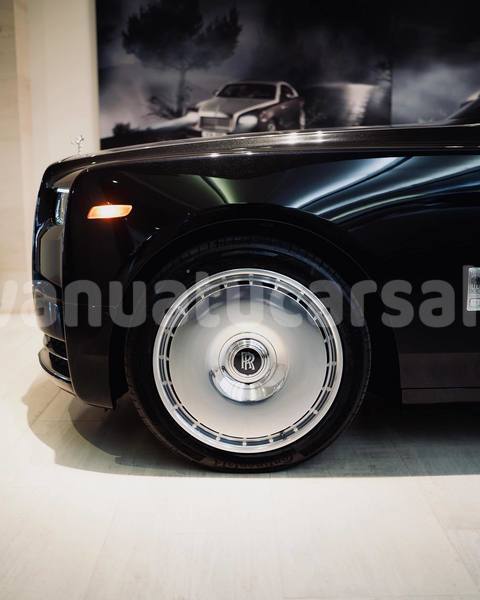 Big with watermark rolls royce phantom shefa port vila 859