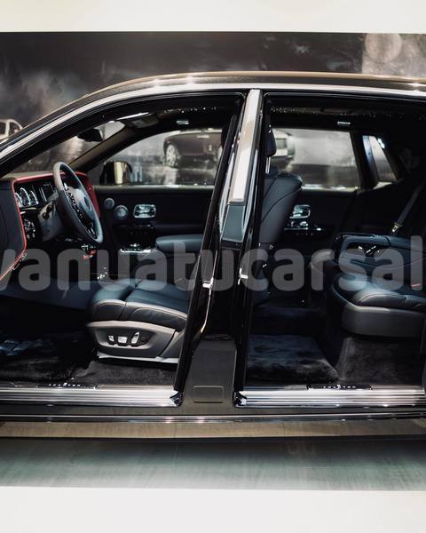Big with watermark rolls royce phantom shefa port vila 859