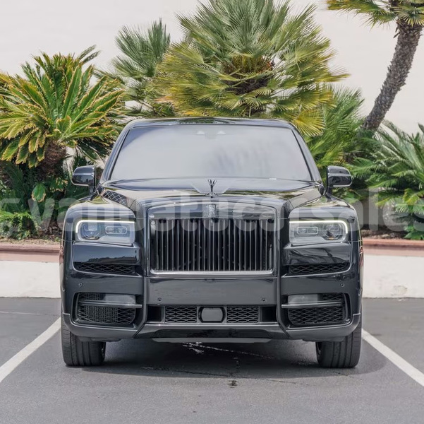 Big with watermark rolls royce cullinan shefa port vila 860