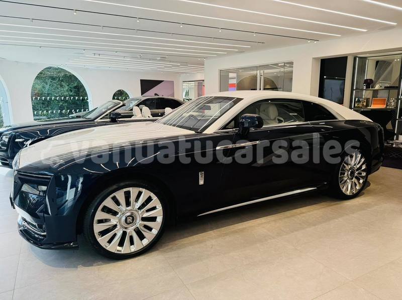 Big with watermark rolls royce camargue shefa port vila 861