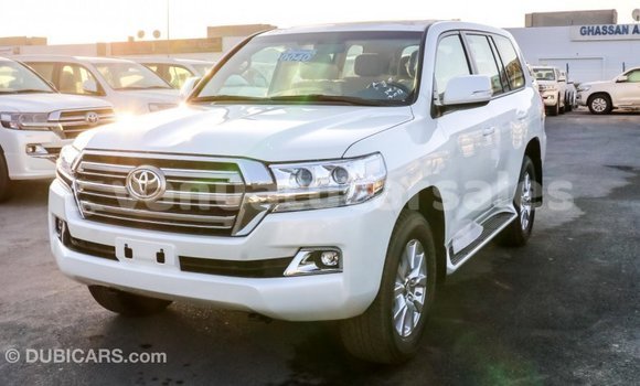 Buy Import Toyota Land Cruiser White Car in Import - Dubai in Malampa Buy Import Toyota Land Cruiser White Car in Import - Dubai in Malampa