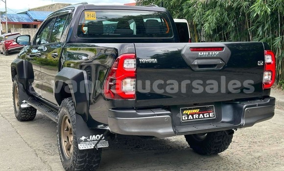 Buy Used Toyota Hilux Surf Black Car in Aneghowhat in Tafea Buy Used Toyota Hilux Surf Black Car in Aneghowhat in Tafea