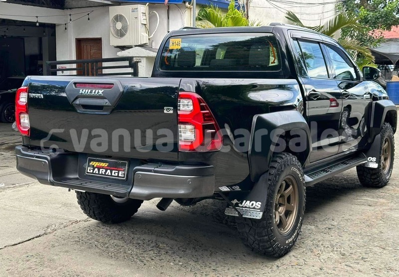 Big with watermark toyota hilux surf tafea aneghowhat 864