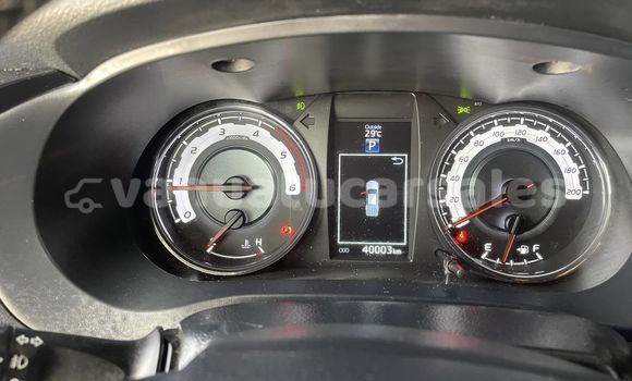 Buy Used Toyota Hilux Surf White Car in Port Vila in Shefa Buy Used Toyota Hilux Surf White Car in Port Vila in Shefa