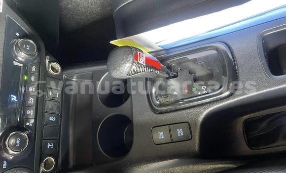 Buy Used Toyota Hilux Surf White Car in Port Vila in Shefa Buy Used Toyota Hilux Surf White Car in Port Vila in Shefa