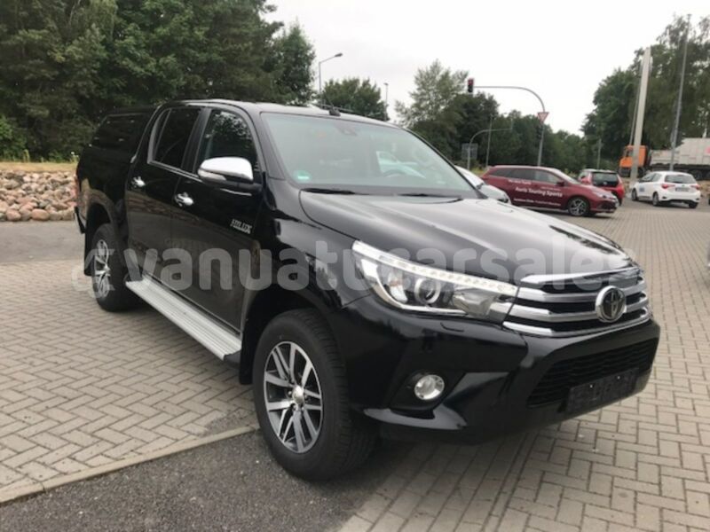 Big with watermark toyota hilux shefa port vila 867