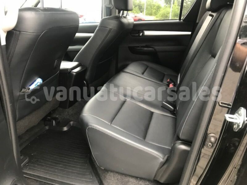 Big with watermark toyota hilux shefa port vila 867