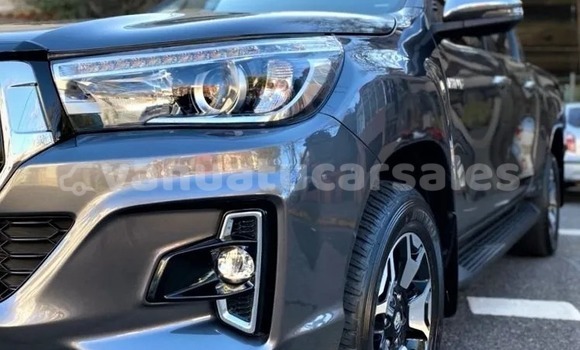 Buy Used Toyota Hilux Silver Car in White Sands in Tafea Buy Used Toyota Hilux Silver Car in White Sands in Tafea