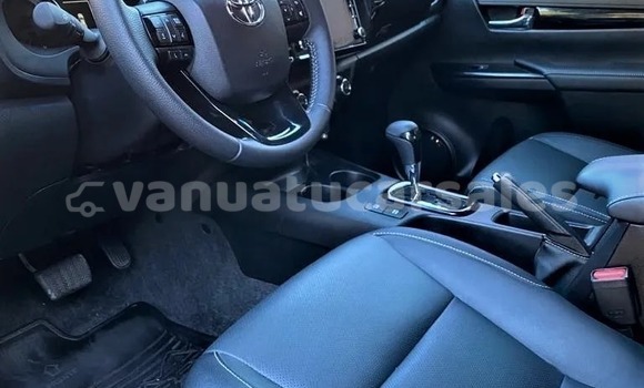Buy Used Toyota Hilux Silver Car in White Sands in Tafea Buy Used Toyota Hilux Silver Car in White Sands in Tafea