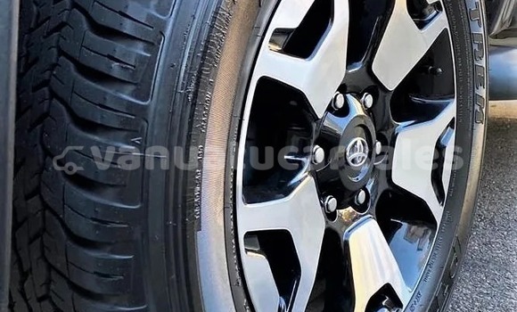 Buy Used Toyota Hilux Silver Car in White Sands in Tafea Buy Used Toyota Hilux Silver Car in White Sands in Tafea