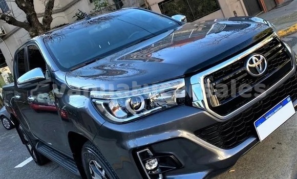 Buy Used Toyota Hilux Silver Car in White Sands in Tafea Buy Used Toyota Hilux Silver Car in White Sands in Tafea