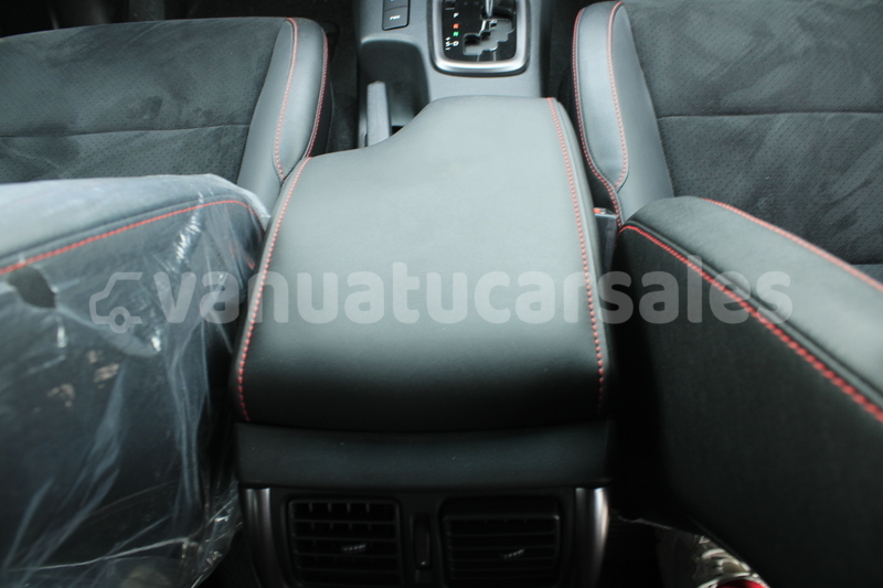 Big with watermark toyota hilux sanma port olry 869