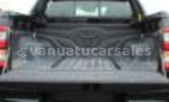 Buy Used Toyota Hilux Black Car in Port Olry in Sanma Buy Used Toyota Hilux Black Car in Port Olry in Sanma