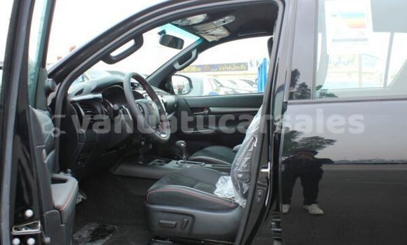 Buy Used Toyota Hilux Black Car in Port Olry in Sanma Buy Used Toyota Hilux Black Car in Port Olry in Sanma