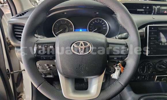 Buy Used Toyota Hilux White Car in Port Vila in Shefa Buy Used Toyota Hilux White Car in Port Vila in Shefa