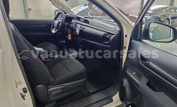 Buy Used Toyota Hilux White Car in Port Vila in Shefa Buy Used Toyota Hilux White Car in Port Vila in Shefa